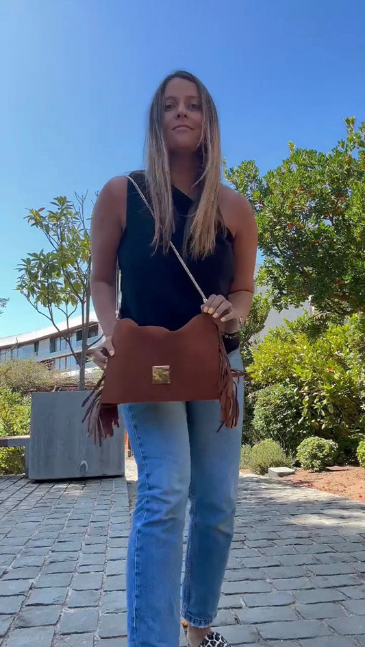 Cartera Sobre Flecos Camel · Noel Belén Indumentaria