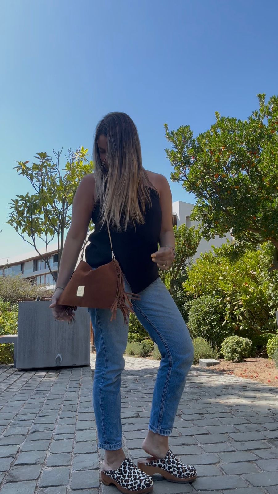 Cartera Sobre Flecos Camel · Noel Belén Indumentaria