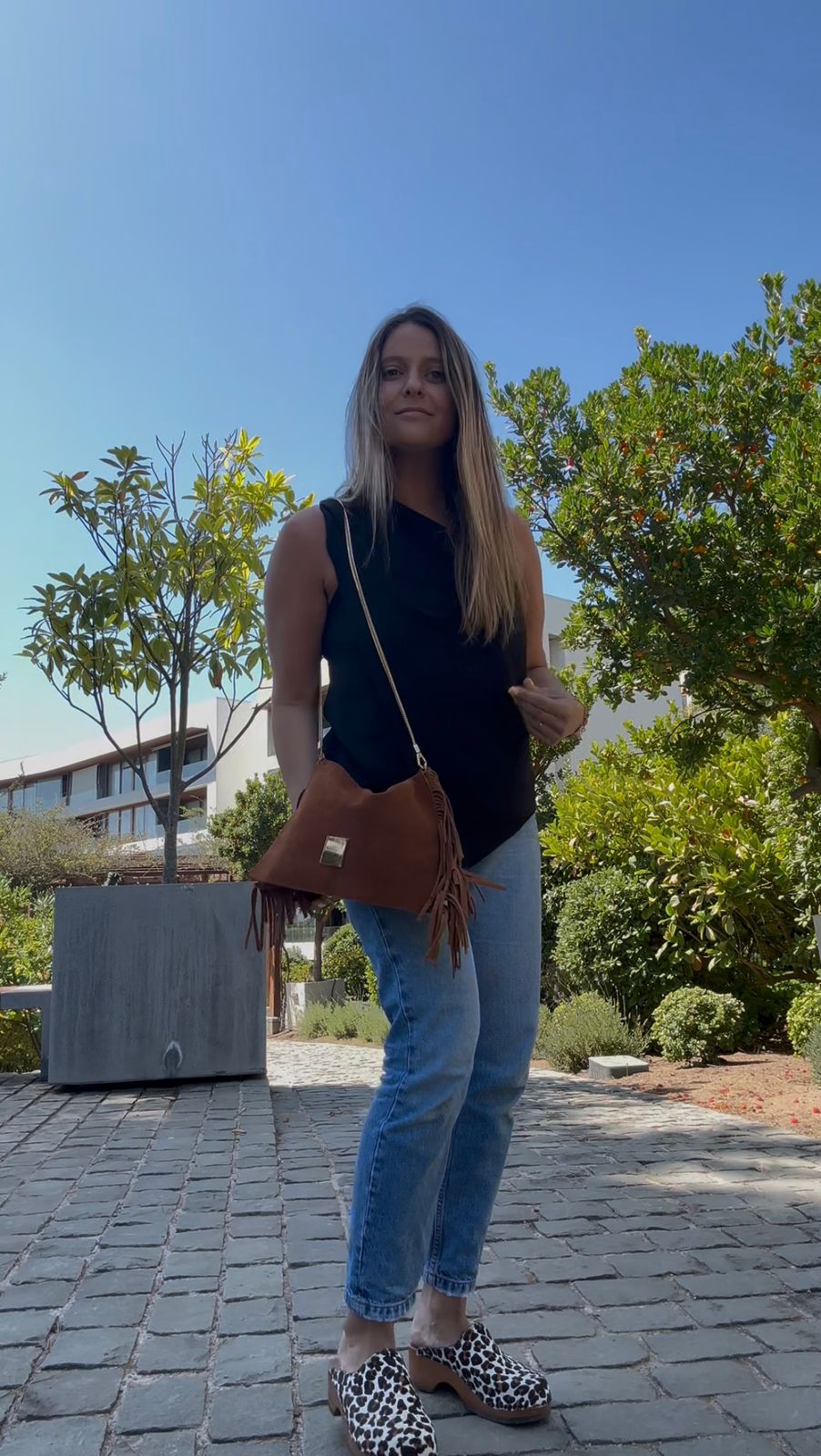 Cartera Sobre Flecos Camel · Noel Belén Indumentaria